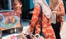 Dharma Wanita Disperkim Sukabumi Salurkan Bantuan untuk Warga Terdampak Banjir di Cisolok